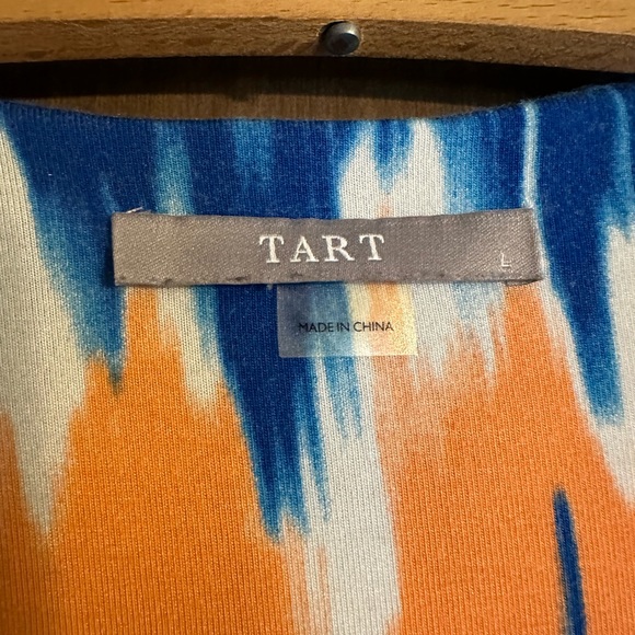 Tart Tie-Dye Split Back Tank Top - Picture 2 of 4